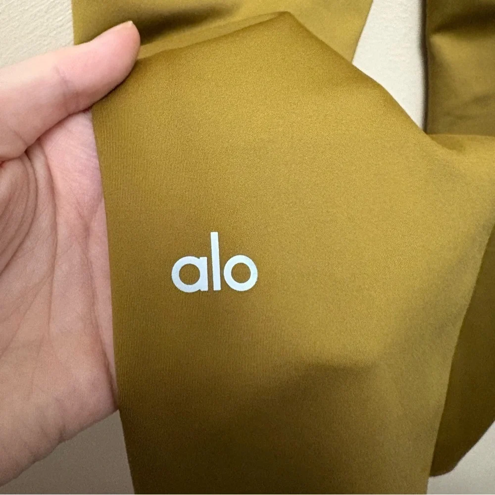 Alo Airlift High-Waist Suit Up Legging Golden Olive Branch Size Small